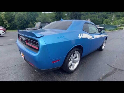 2016 Dodge Challenger R/T Plus