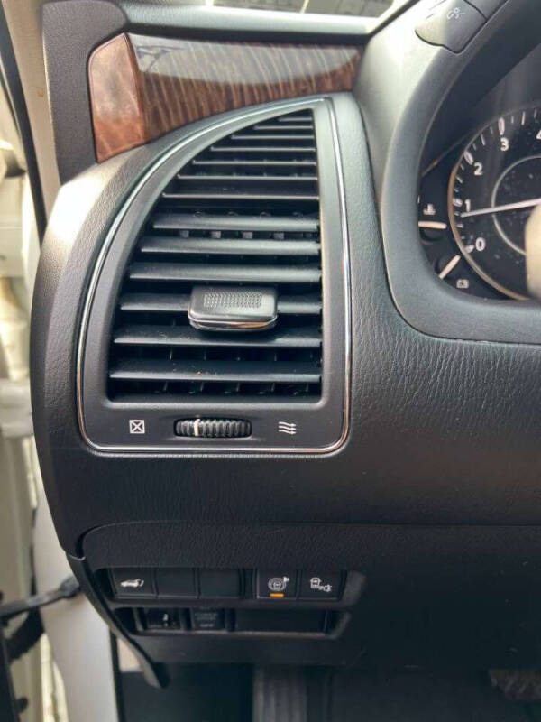 2017 Nissan Armada Platinum