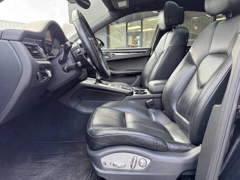 2016 Porsche Macan S