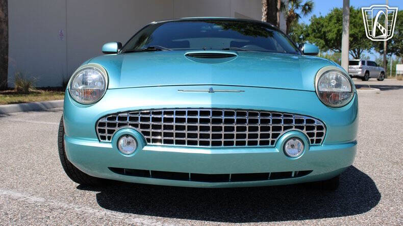 2002 Ford Thunderbird Deluxe