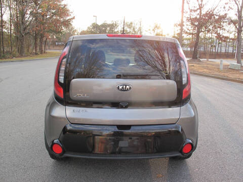 2016 Kia Soul +