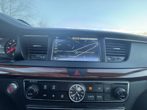 2017 Kia Cadenza Technology