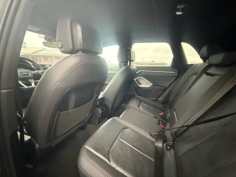 2021 Audi Q3 quattro S line Premium 45 TFSI