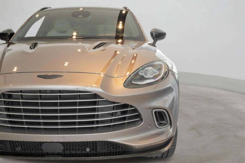 2023 Aston Martin DBX