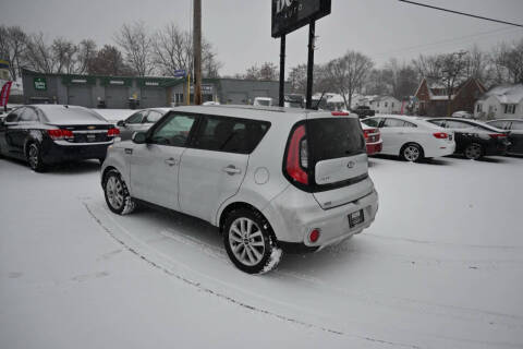 2018 Kia Soul +