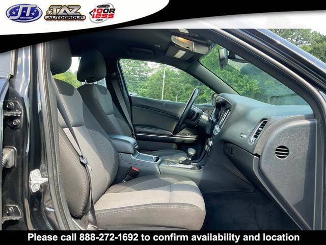 2017 Dodge Charger SE