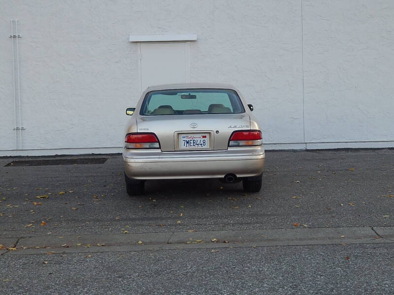 1997 Toyota Avalon XL