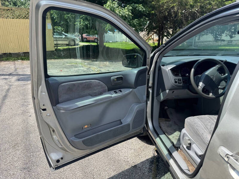 2002 Toyota Sienna LE