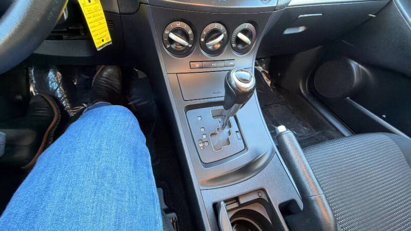 2012 Mazda MAZDA3 i Touring