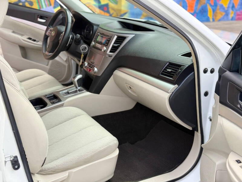 2012 Subaru Outback 2.5i Premium