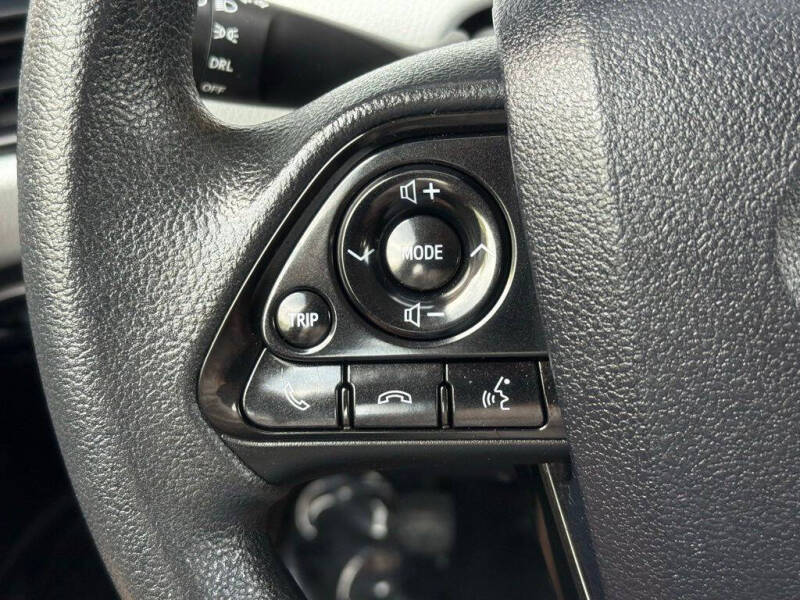 2019 Toyota Prius LE