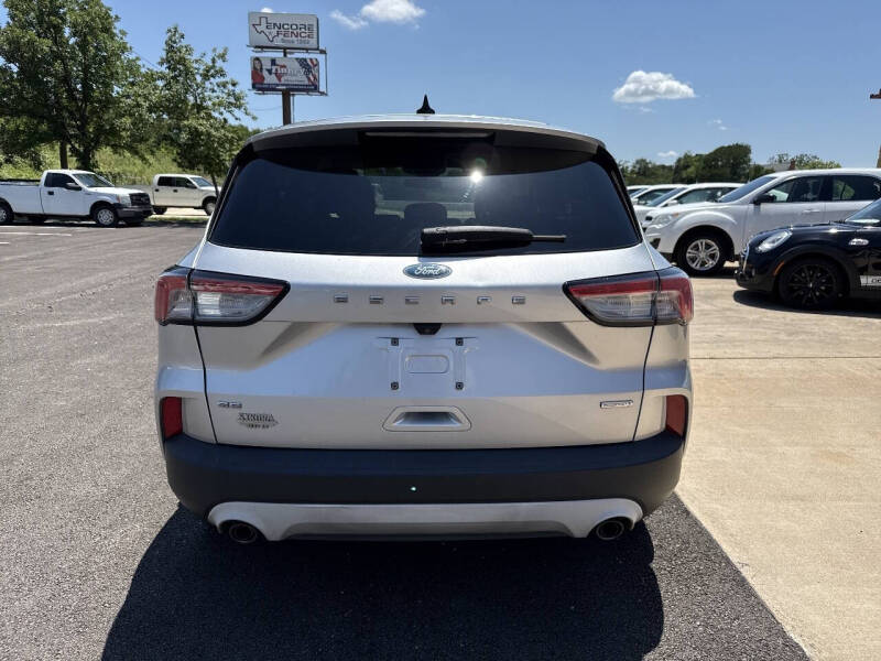 2020 Ford Escape SE