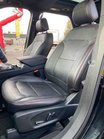 2017 Ford Explorer Sport