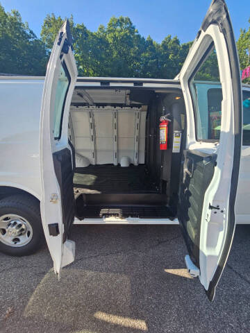 2017 Chevrolet Express 2500