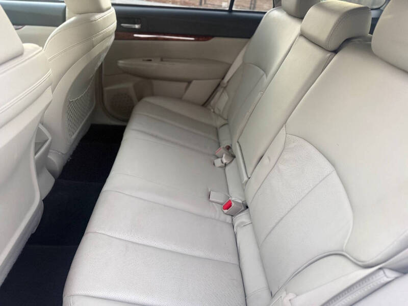 2011 Subaru Outback 2.5i Limited