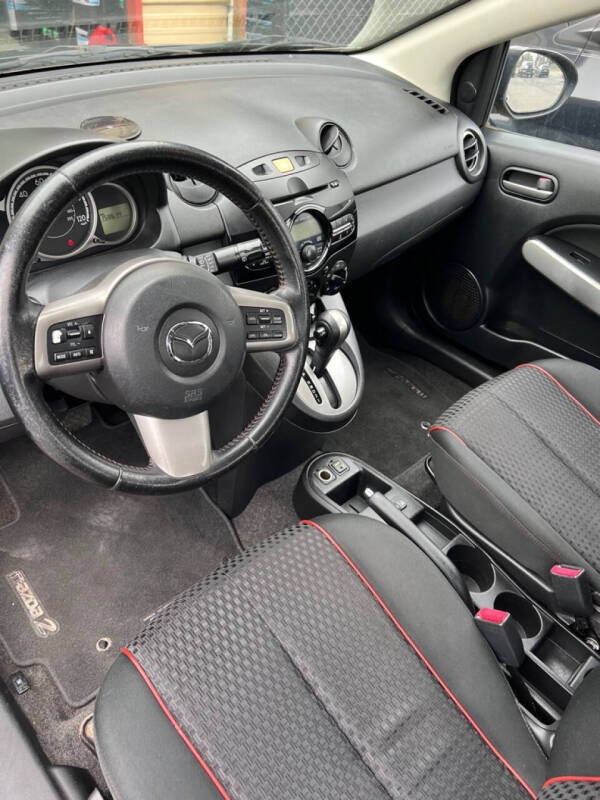 2014 Mazda MAZDA2 Touring
