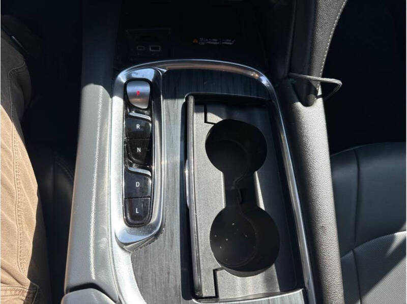 2022 Buick Enclave Essence