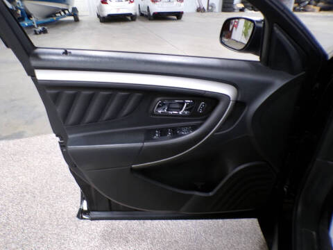 2018 Ford Taurus SEL