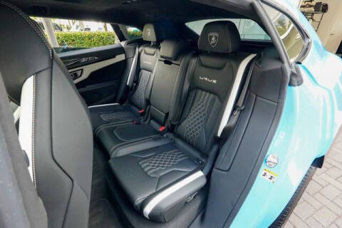 2024 Lamborghini Urus S