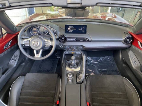 2025 Mazda MX-5 Miata Club