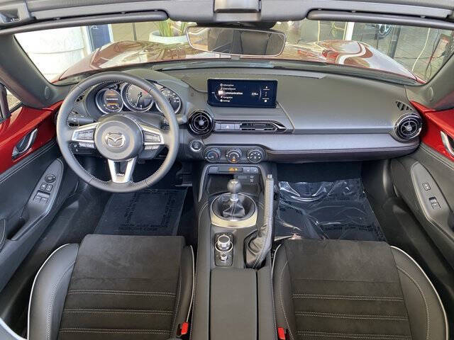 2025 Mazda MX-5 Miata Club