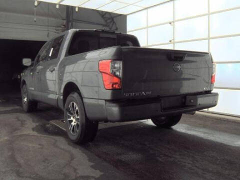 2023 Nissan Titan SV