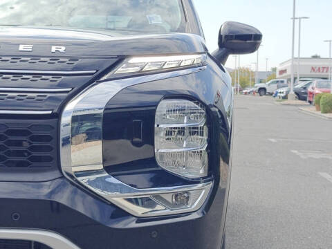 2025 Mitsubishi Outlander PHEV SE