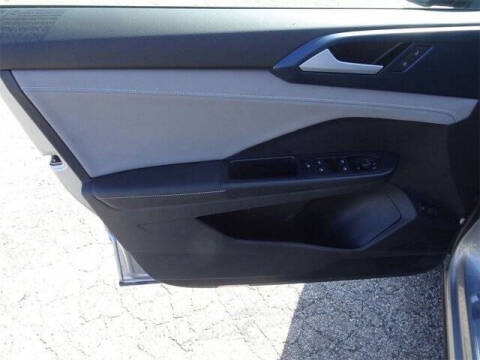 2024 Volkswagen Taos SE 4Motion