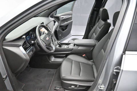 2025 Cadillac XT6 Luxury