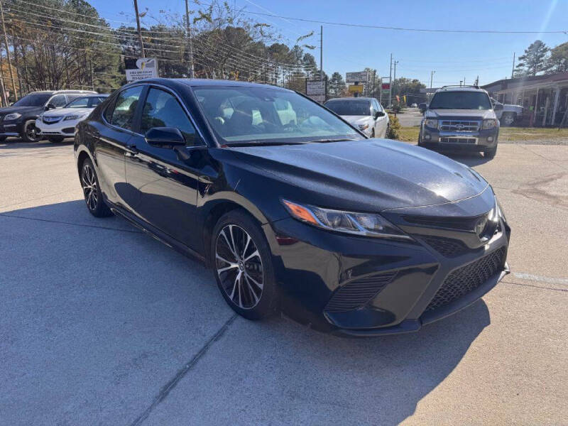 2019 Toyota Camry null photo 2