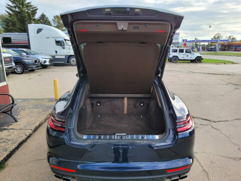 2017 Porsche Panamera Turbo