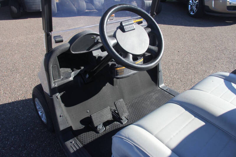 2020 E-Z-GO RXV ELiTE