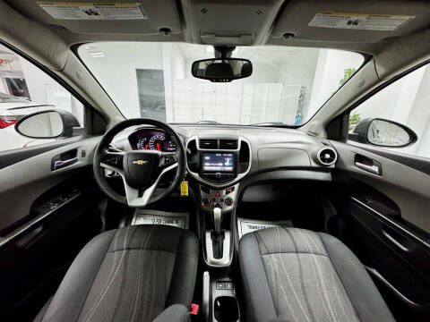 2017 Chevrolet Sonic LT Auto