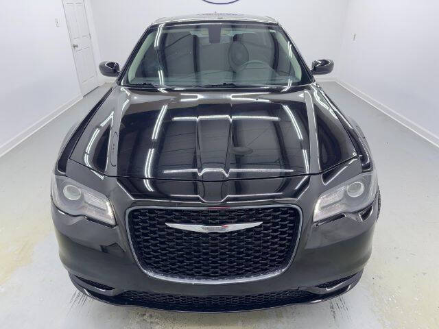 2018 Chrysler 300