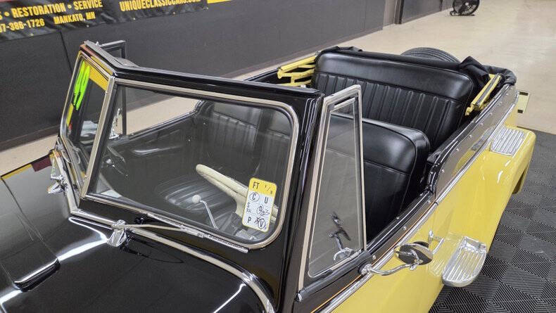 1949 Willys Jeepster