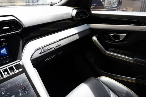 2019 Lamborghini Urus