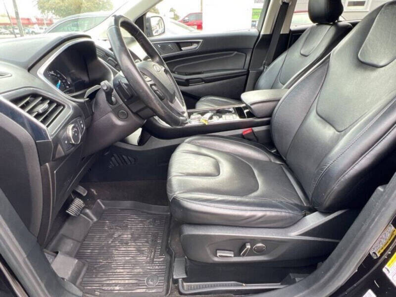 2019 Ford Edge Titanium