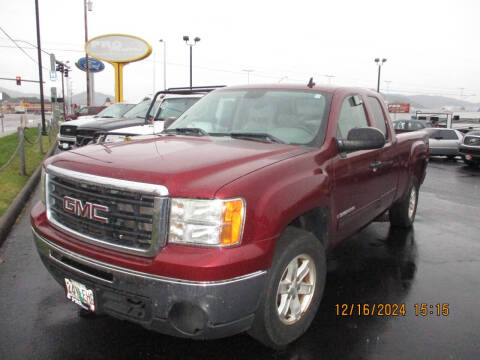 2009 GMC Sierra 1500 for sale at Pro Motors in Roseburg OR