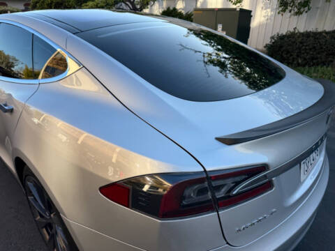 2013 Tesla Model S Performance