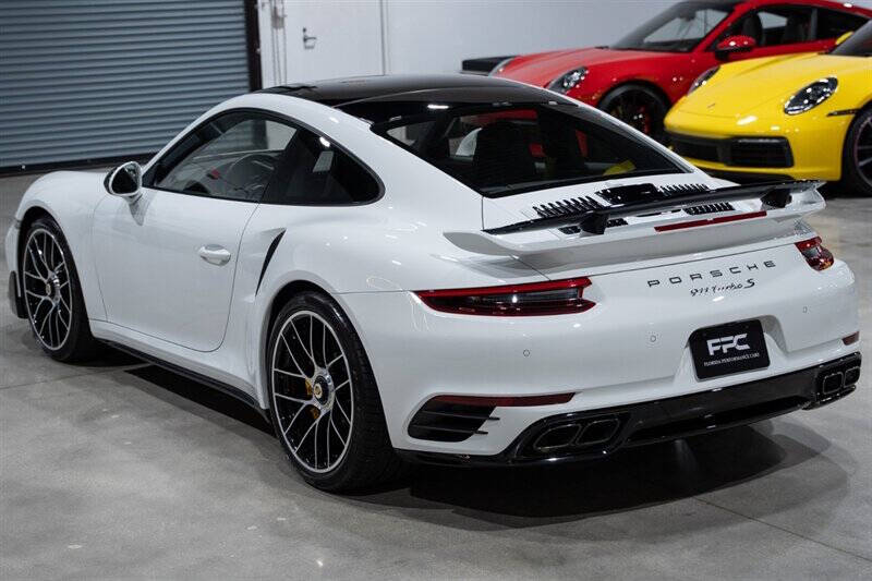 2018 Porsche 911 Turbo S