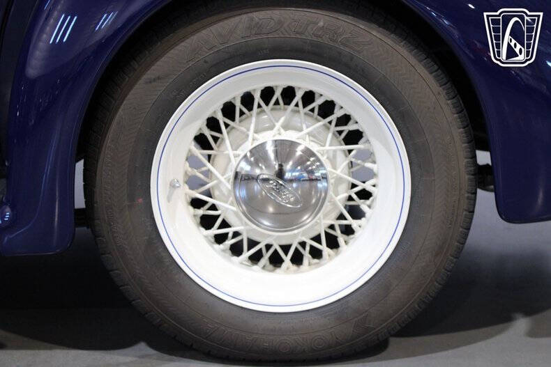 1937 Ford Phaeton