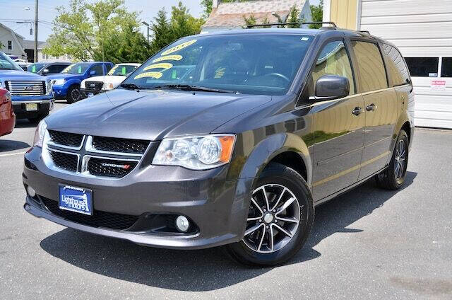 2017 Dodge Grand Caravan for sale at Lighthouse Motors Inc. in Pleasantville NJ
