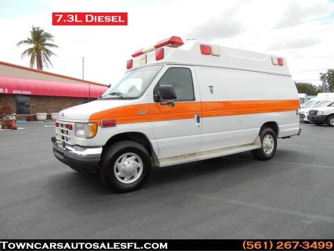 2002 Ford E-350 for sale at Town Cars Auto Sales in West Palm Beach FL