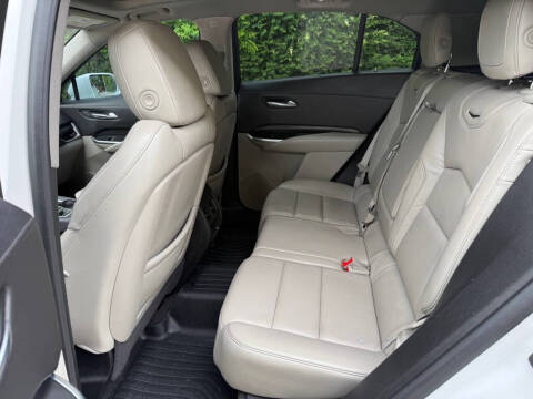 2020 Cadillac XT4 Premium Luxury