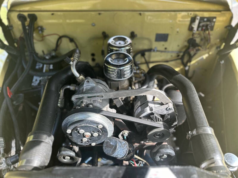 1948 Ford Super Deluxe