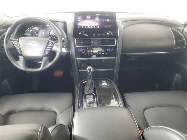 2022 Infiniti QX80 Luxe