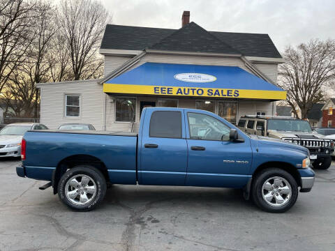 2005 Dodge Ram Pickup 1500 for sale at EEE AUTO SERVICES AND SALES LLC in Cincinnati OH