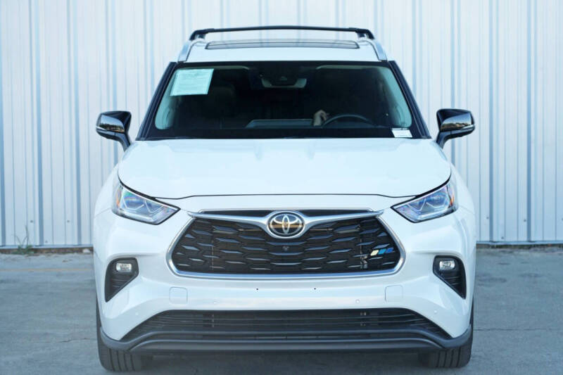 2022 Toyota Highlander Platinum