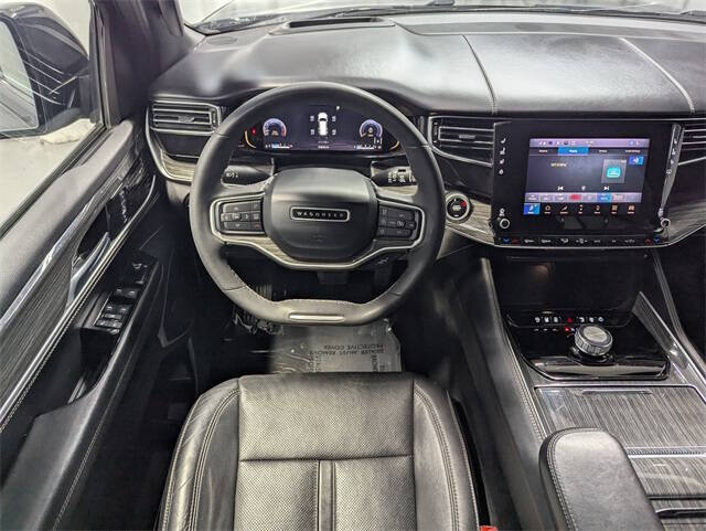 2022 Jeep Wagoneer Series III