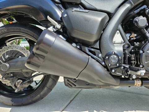 2019 Yamaha VMAX Matte Raven Black